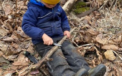 大自然広がるカナダで火を起こす子ども達～リスキープレイについて考える～